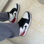 Nike Air Jordan 1 Mid Uomo - Sneaker Alte in Pelle e Tessuto photo review